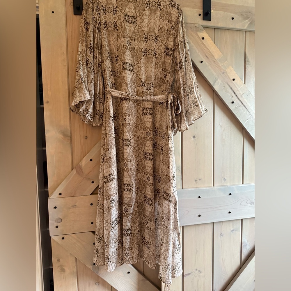 NWT Hem & Thread Chiffon Wrap Dress - Picture 7 of 8